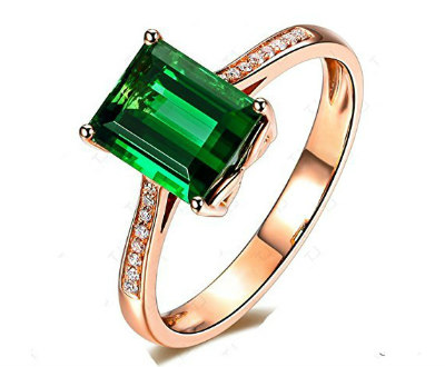 Rose Gold Emerald Luxurious Ring