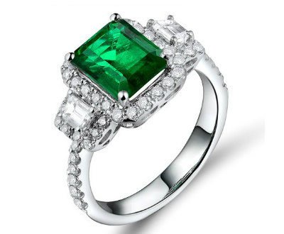 White Gold Emerald Green Ring