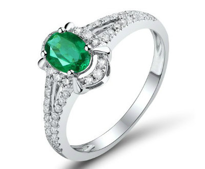 White Gold Emerald Wedding Ring