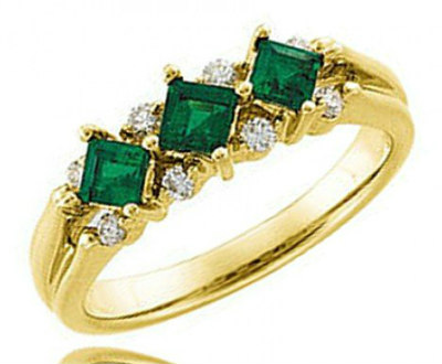 Yellow Gold Emerald Princess Ring